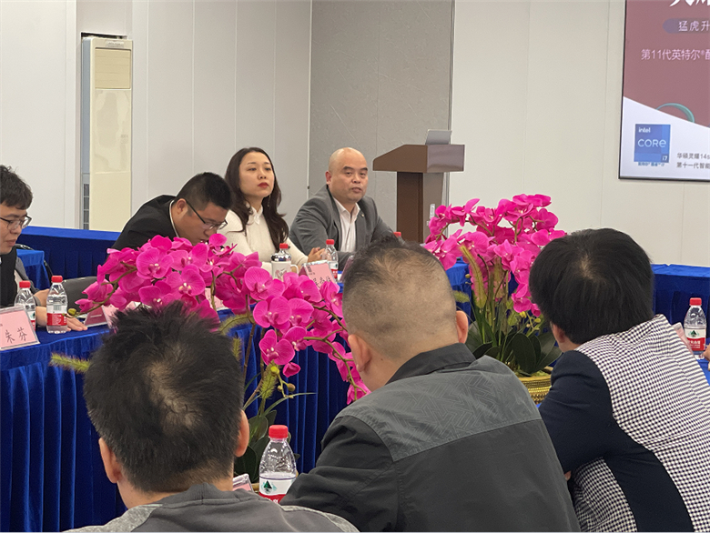 1700203096986832.jpg 1998d44db02329b.jpg